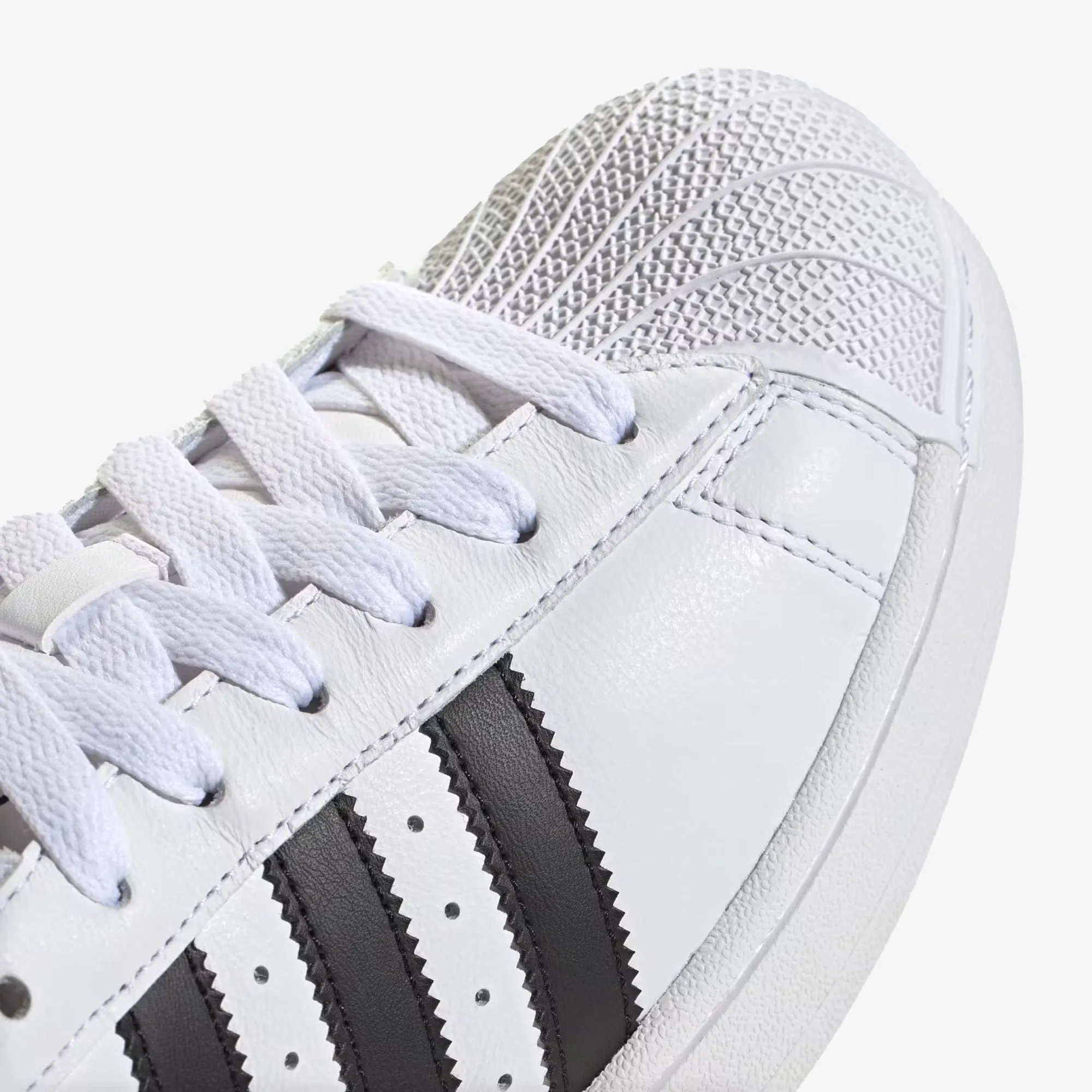 Adidas Originals | SUPERSTAR II { CLOUD WHITE/CORE BLACK
