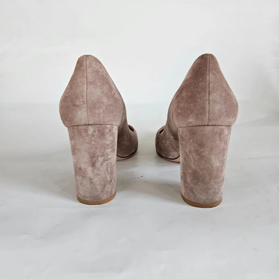 Gianvito Rossi  nude suede round toe block heel pumps, 38
