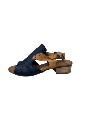 Gusty - Navy / Tan